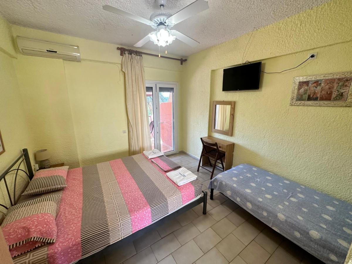 פוסידי Villa Panorama Studios מראה חיצוני תמונה
